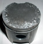 busted piston 015.JPG