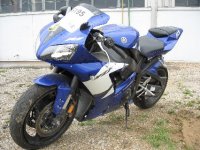 2002r1blue1a.jpg