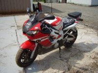 2000r6red.jpg